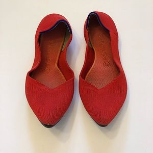 Rothy’s point flat